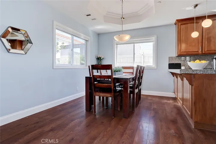 2409 Voorhees Avenue B, Redondo Beach, California 90278