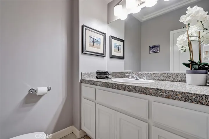 2409 Voorhees Avenue B, Redondo Beach, California 90278