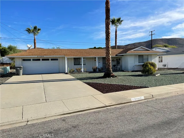 27360 Pinehurst Road, Menifee, California 92586