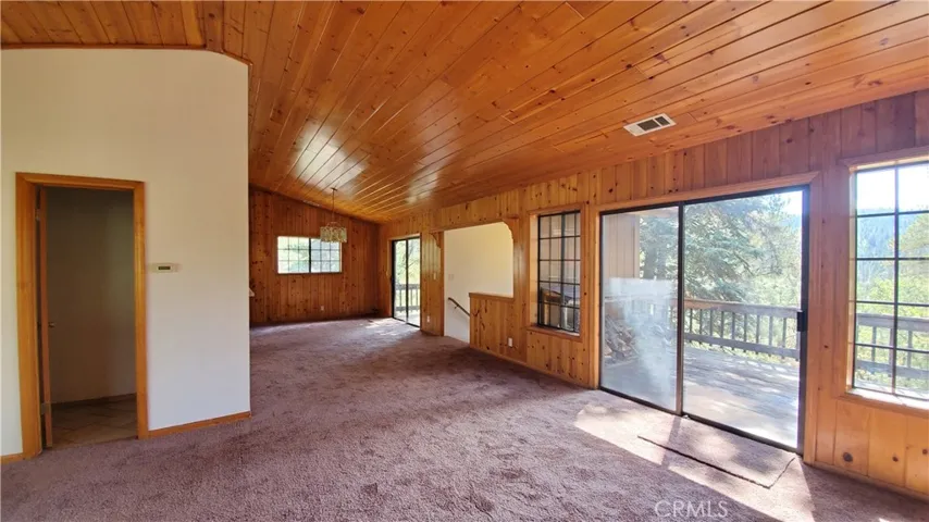 32848 Lone Pine Drive, Arrowbear, California 92382