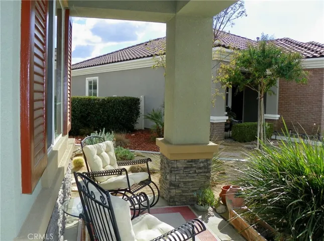 COZY FRONT PORCH