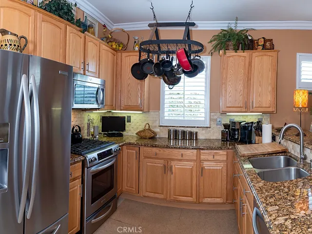 815 Sherwood Court, Beaumont, California 92223
