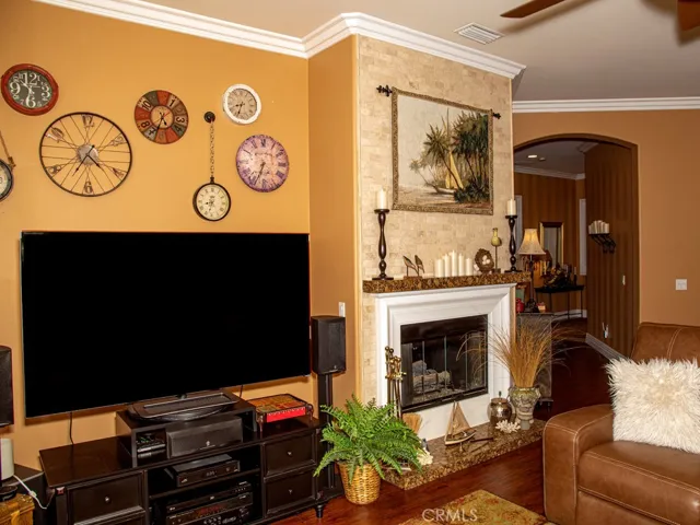 815 Sherwood Court, Beaumont, California 92223