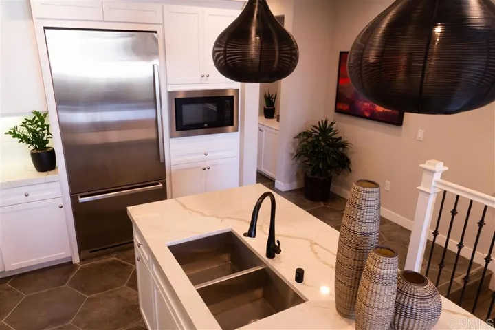 1109 Hibiscus Way, Oceanside, California 92054