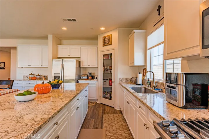 25212 Desperado Court, Menifee, California 92584