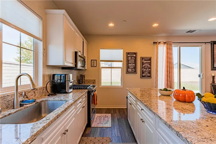 25212 Desperado Court, Menifee, California 92584