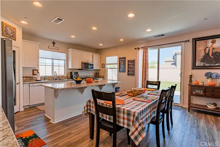 25212 Desperado Court, Menifee, California 92584