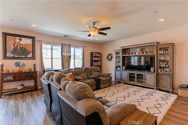 25212 Desperado Court, Menifee, California 92584