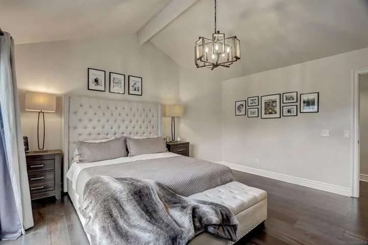 11601 Via Isabel, El Cajon, California 92019