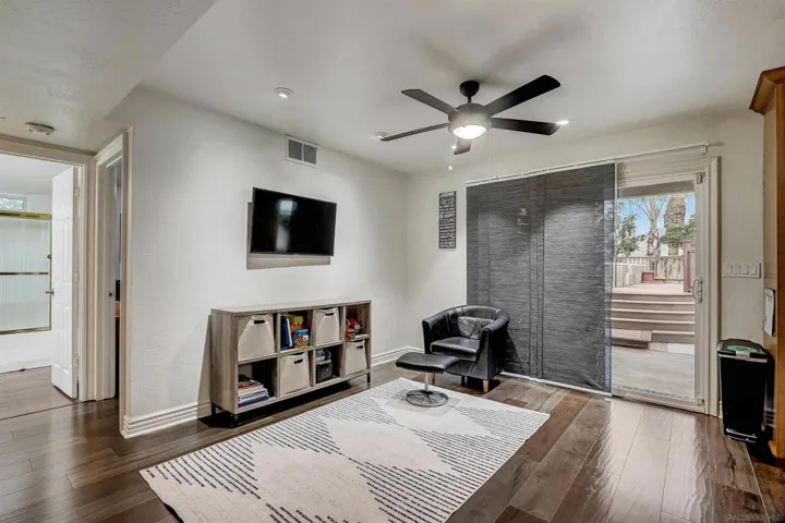 11601 Via Isabel, El Cajon, California 92019
