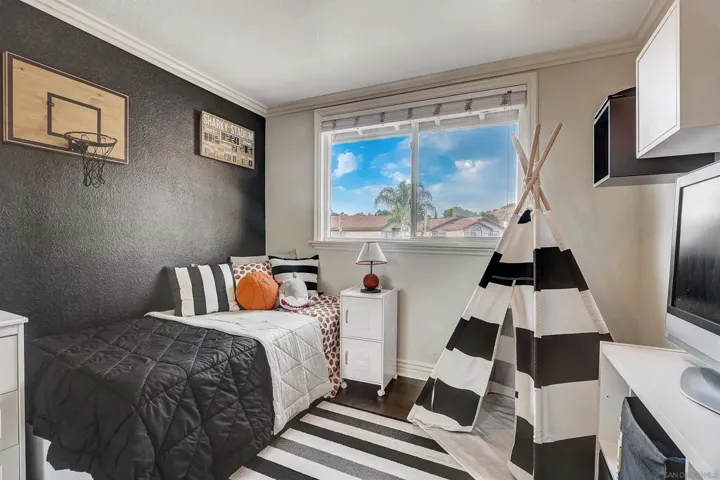 11601 Via Isabel, El Cajon, California 92019