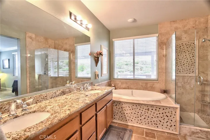 36083 Horseshoe Court, Wildomar, California 92595
