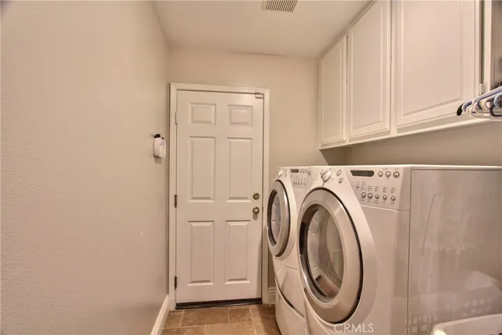 36083 Horseshoe Court, Wildomar, California 92595