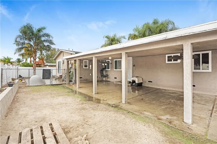 1130 Cloverdale Street, Riverside, California 92501