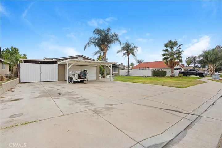 1130 Cloverdale Street, Riverside, California 92501