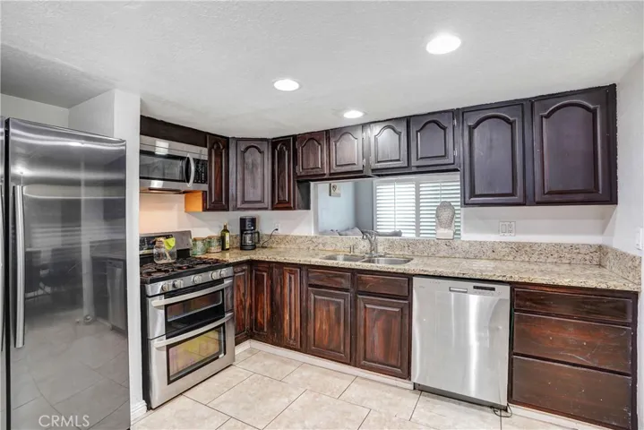 1130 Cloverdale Street, Riverside, California 92501