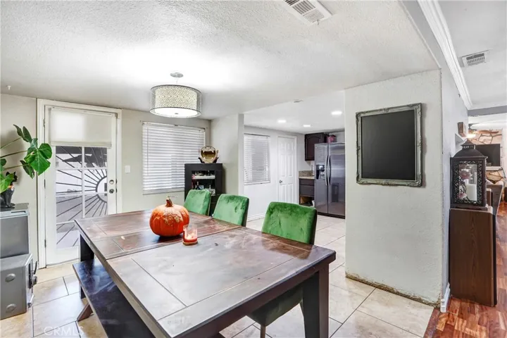 1130 Cloverdale Street, Riverside, California 92501
