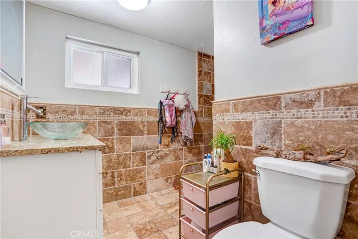 1130 Cloverdale Street, Riverside, California 92501