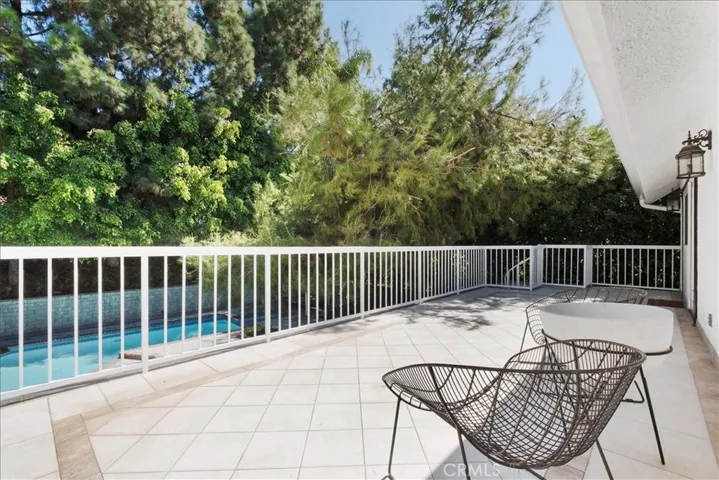 2906 Olney Place, Burbank, California 91504