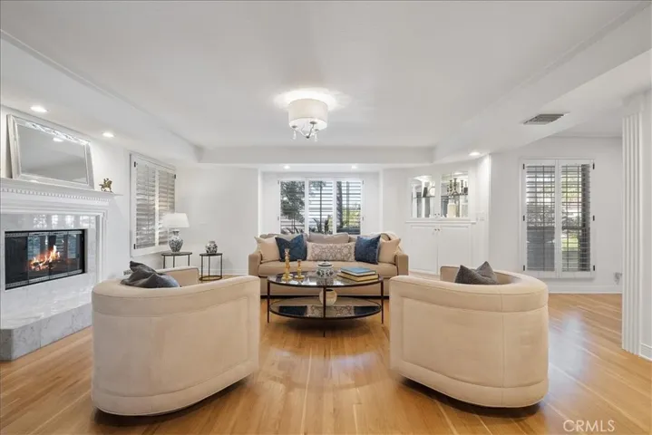 2906 Olney Place, Burbank, California 91504