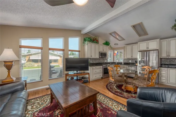 1250 N Kirby Street 93, Hemet, California 92545