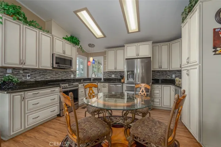 1250 N Kirby Street 93, Hemet, California 92545