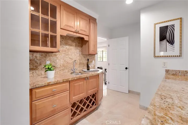 628 Barry Place, Altadena, California 91001