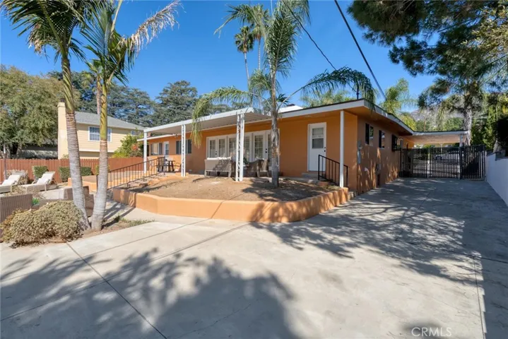 628 Barry Place, Altadena, California 91001