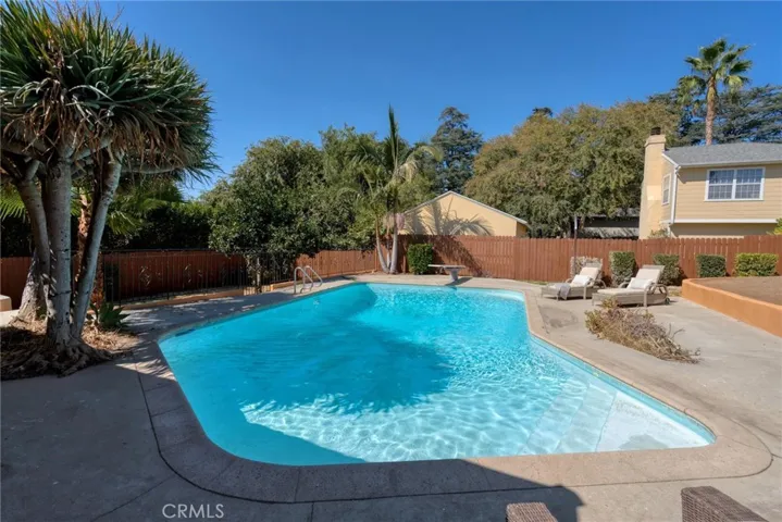 628 Barry Place, Altadena, California 91001