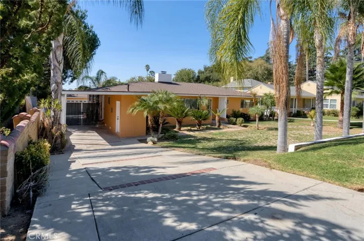 628 Barry Place, Altadena, California 91001
