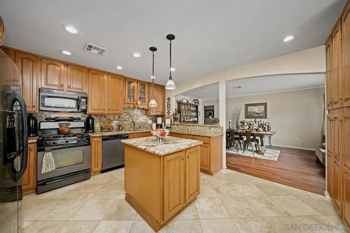 6038 Dehesa Rd, El Cajon, California 92019