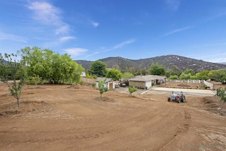 6038 Dehesa Rd, El Cajon, California 92019