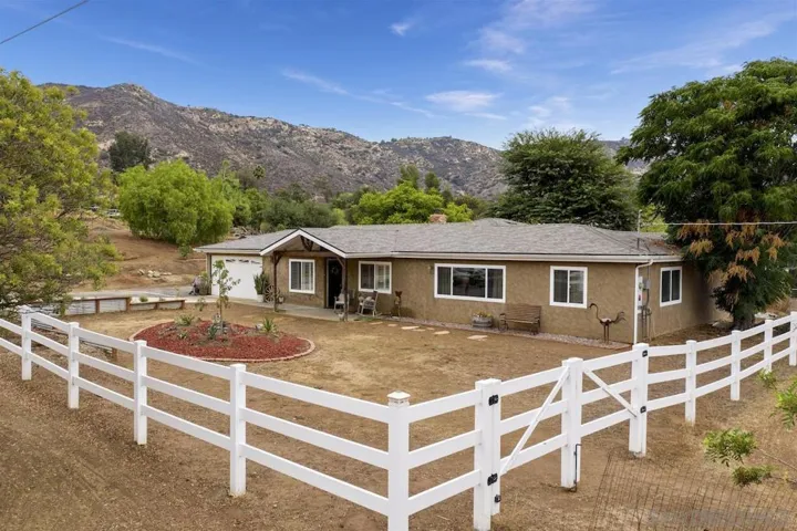 6038 Dehesa Rd, El Cajon, California 92019
