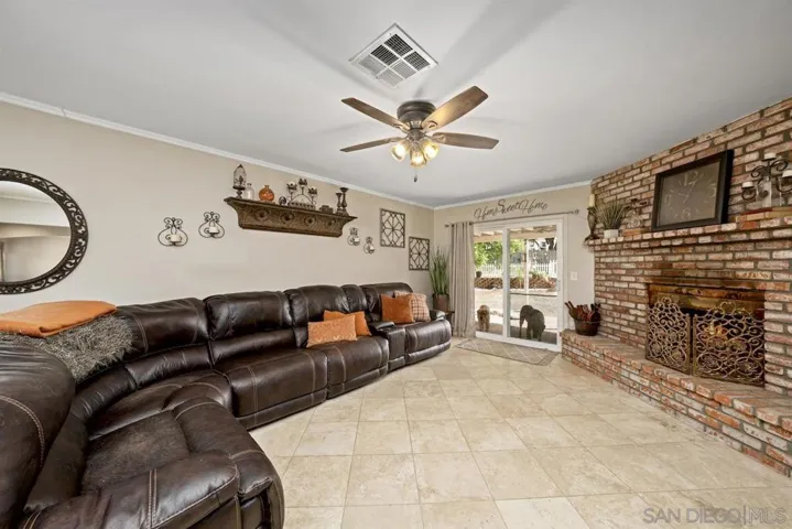 6038 Dehesa Rd, El Cajon, California 92019