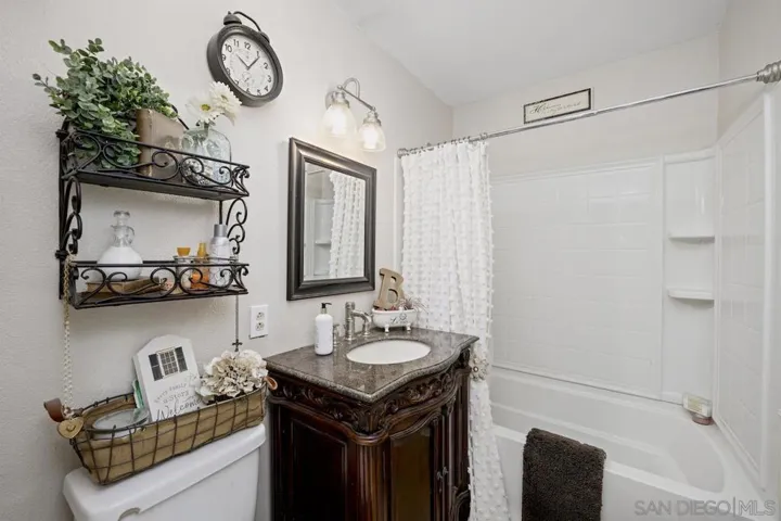 6038 Dehesa Rd, El Cajon, California 92019