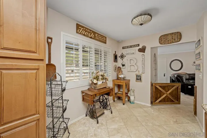 6038 Dehesa Rd, El Cajon, California 92019