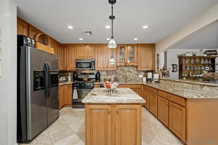 6038 Dehesa Rd, El Cajon, California 92019