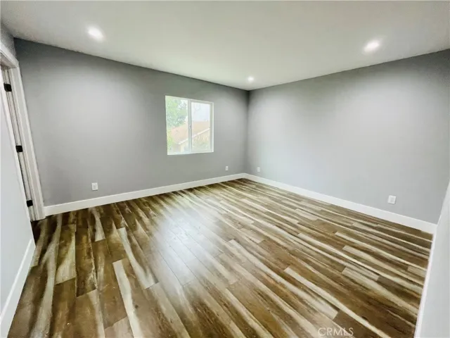 18720 Cohasset Street, Reseda, California 91335