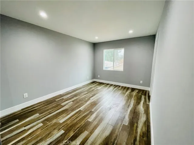 18720 Cohasset Street, Reseda, California 91335