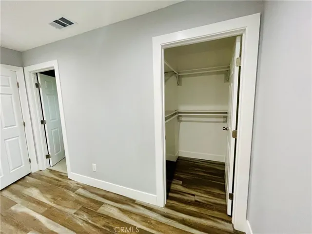 18720 Cohasset Street, Reseda, California 91335