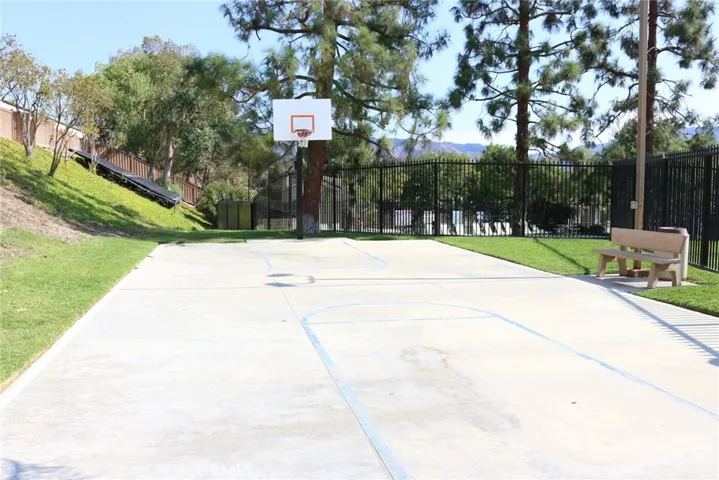 16716 Highfalls Street, Canyon Country, California 91387