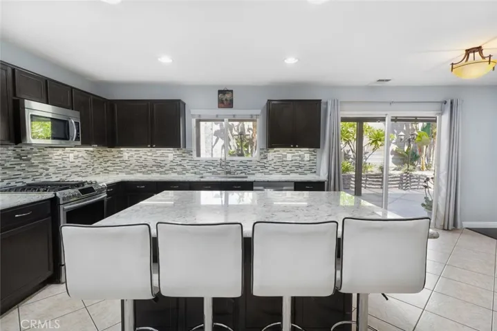 6617 Alexis Circle, Eastvale, California 91752