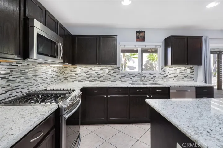 6617 Alexis Circle, Eastvale, California 91752