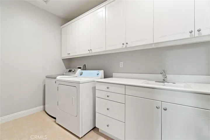 3204 Corte Pacifica, Carlsbad, California 92009