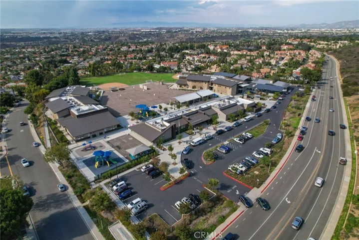3204 Corte Pacifica, Carlsbad, California 92009