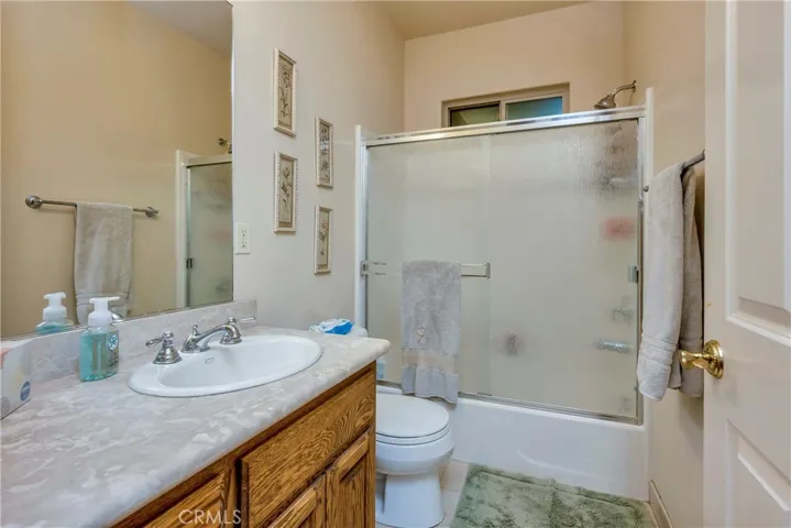 905 Oak Park Way, Lakeport, California 95453