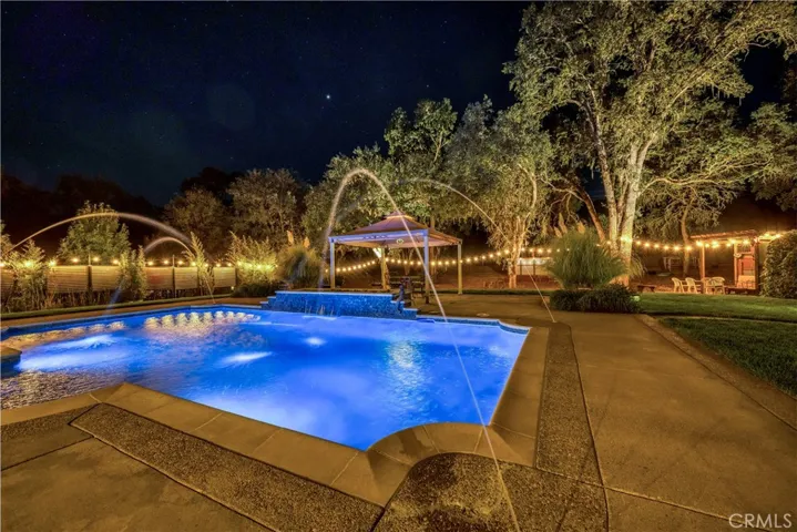 905 Oak Park Way, Lakeport, California 95453