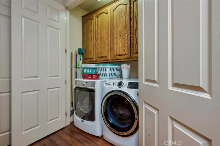 905 Oak Park Way, Lakeport, California 95453