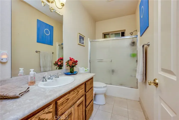 905 Oak Park Way, Lakeport, California 95453
