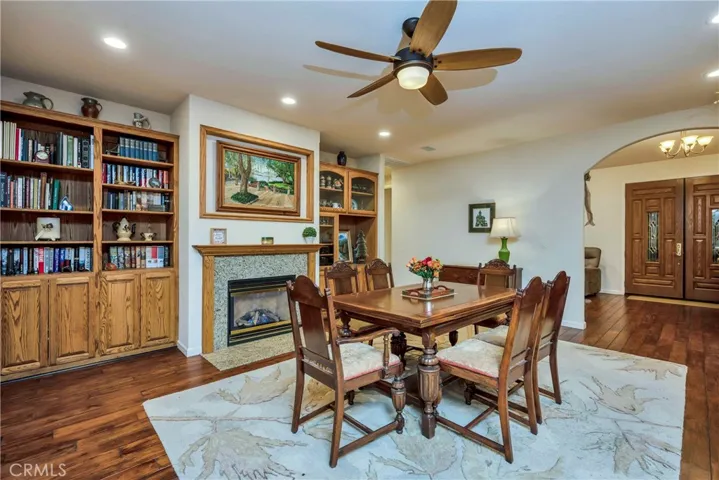 905 Oak Park Way, Lakeport, California 95453